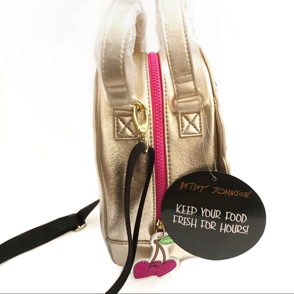 RESERVED Lunch Bag, Insulated, Cupcake Shape - Picture 5 of 6